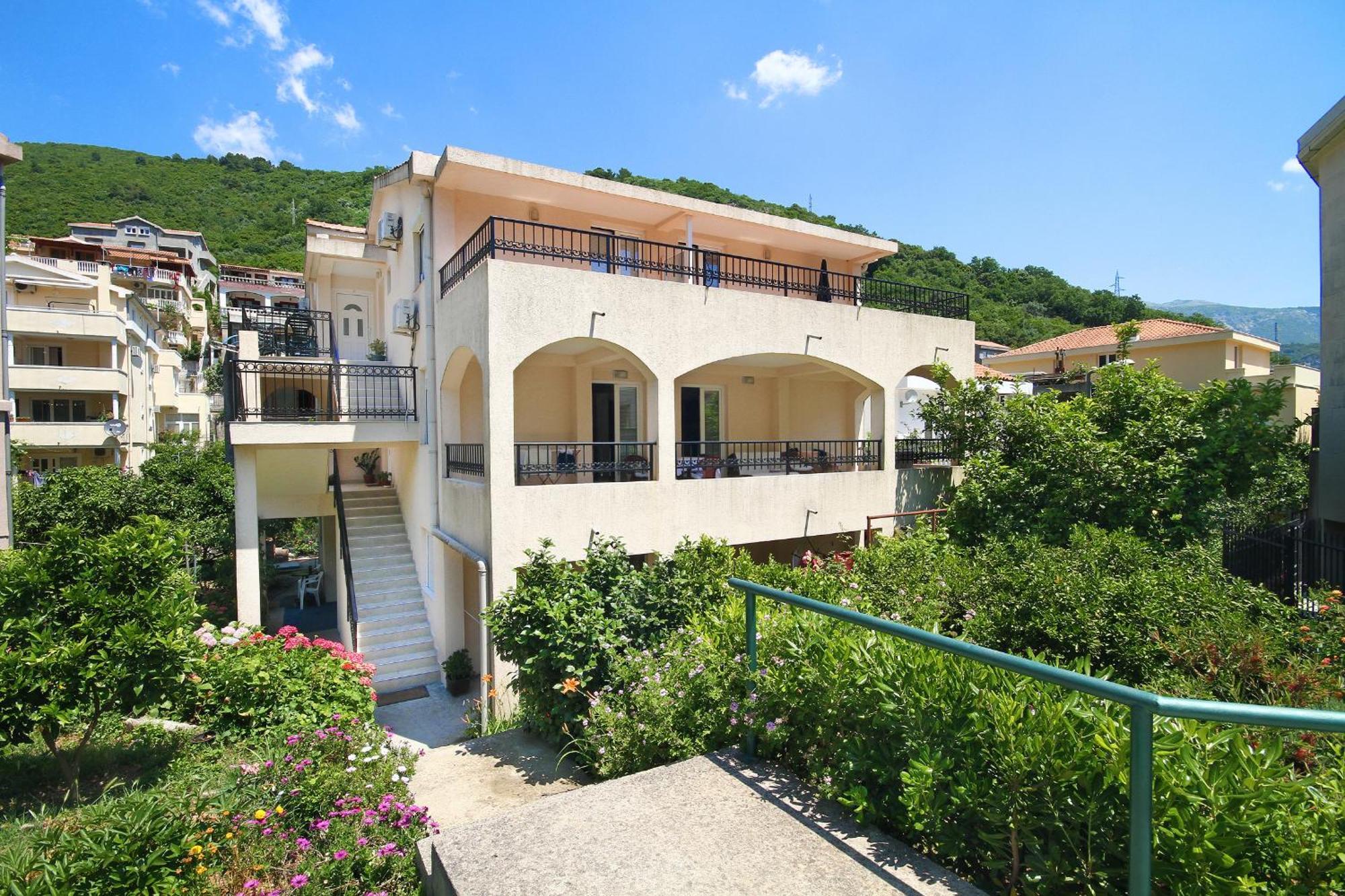 Apartments Raicevic Будва Екстер'єр фото