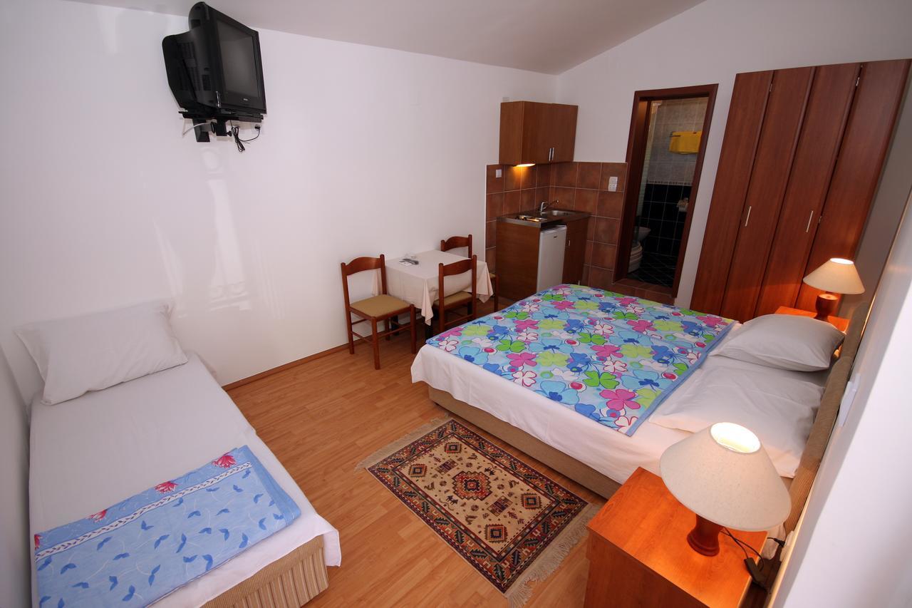 Apartments Raicevic Будва Екстер'єр фото