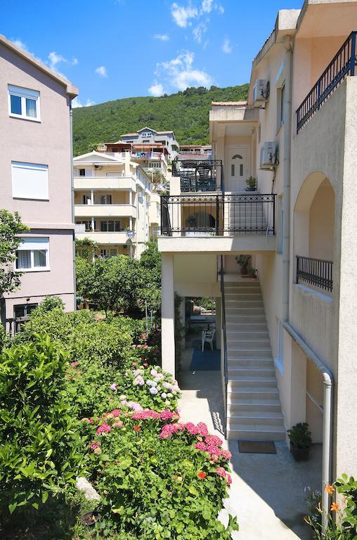 Apartments Raicevic Будва Екстер'єр фото