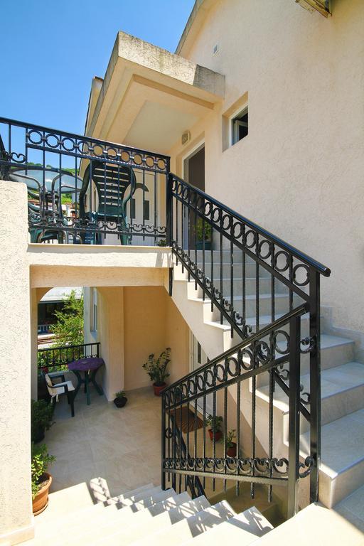 Apartments Raicevic Будва Екстер'єр фото